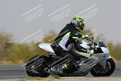 media/Mar-28-2022-Superbike Trackdays (Mon) [[b8603d0f67]]/Open Track Time/Turn 3 Inside/